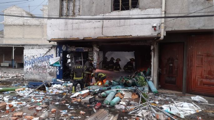 Explota local de tanques de oxígeno en Iztapalapa; muere una mujer