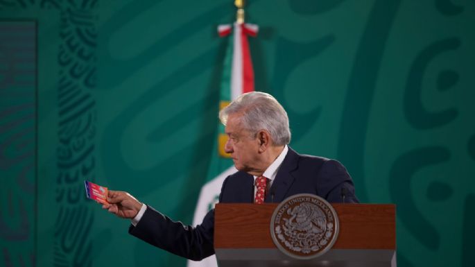 "Fraude electoral", la entrega de vales de despensa en Guanajuato: López Obrador