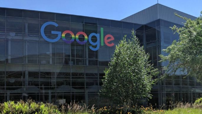Google suspende el regreso obligatorio de su personal a las oficinas, previsto para enero de 2022
