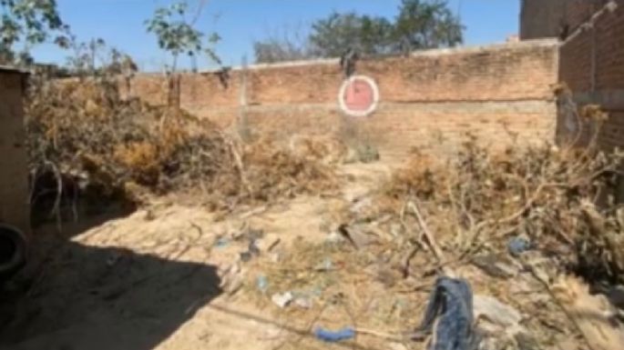 Hallan 70 bolsas con restos humanos en fosa clandestina en Tonalá, Jalisco