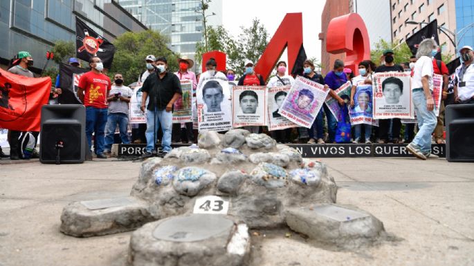 AMLO revela que EU envió a México un expediente sobre el caso Ayotzinapa