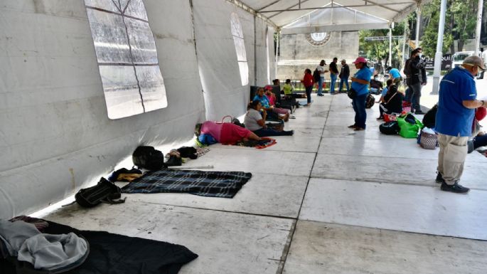 Padres de los 43 se plantan en Segob y piden la liberación de normalistas detenidos en Chiapas