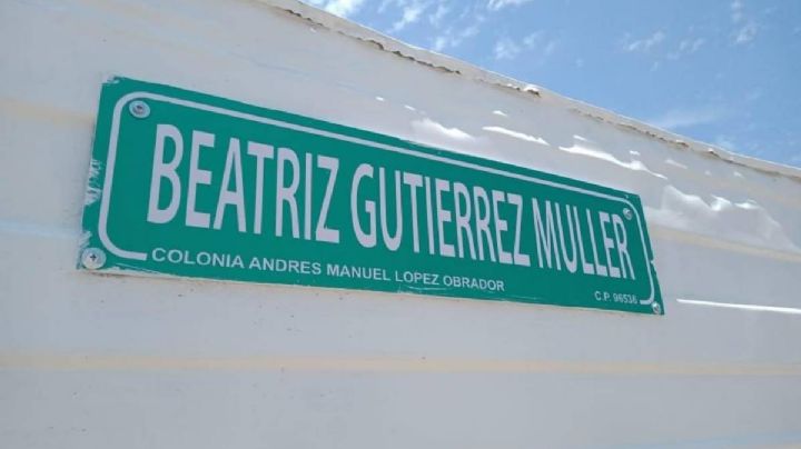 Con calles con nombre de Beatriz Gutiérrez Müller y Cuarta Transformación, así es la colonia Andrés Manuel López Obrador en Coatzacoalcos