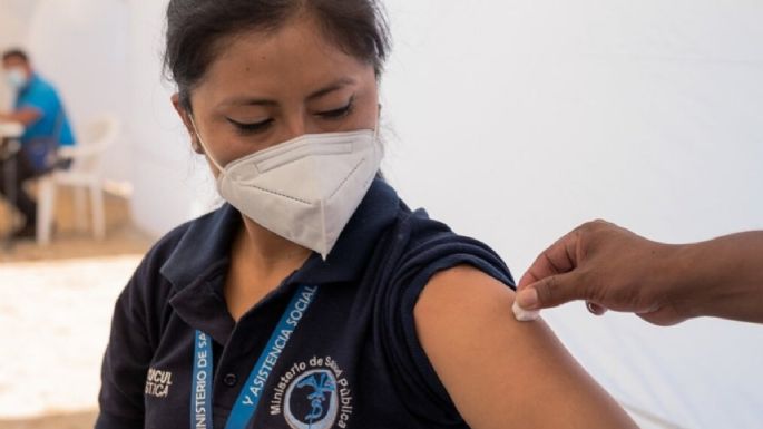 La vacuna de Sinovac contra covid es aprobada por la OMS para uso de emergencia