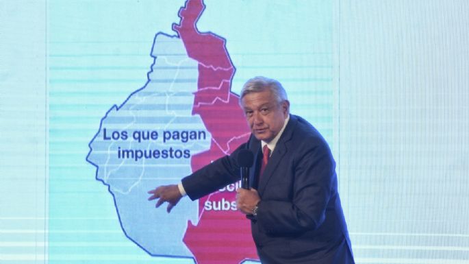 AMLO critica mensajes en redes por la división electoral de la CDMX; es "conservador, racista"