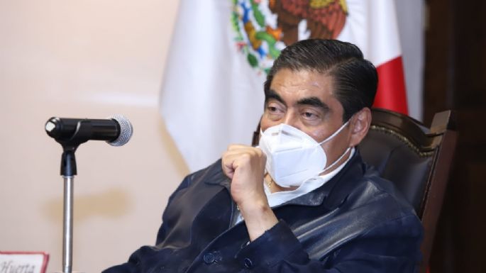 Barbosa reprocha a ONG y periodistas por bebé hallado muerto en penal de Puebla