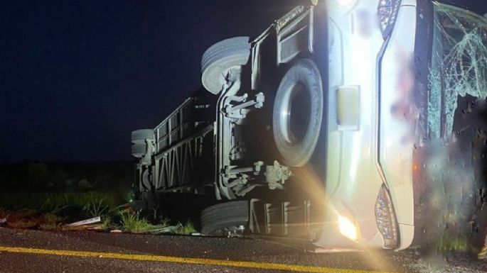Vuelca autobús en la carretera Reynosa-Monterrey; murieron 12 pasajeros