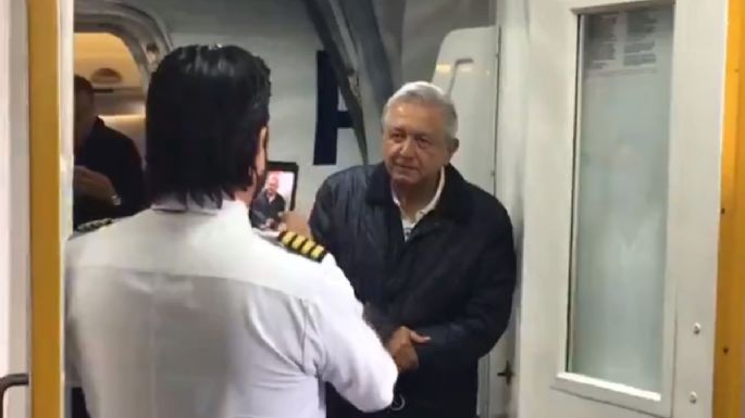 Piloto pide a AMLO enviar un mensaje a su madre; "Lupita, te mando un saludo", le dice