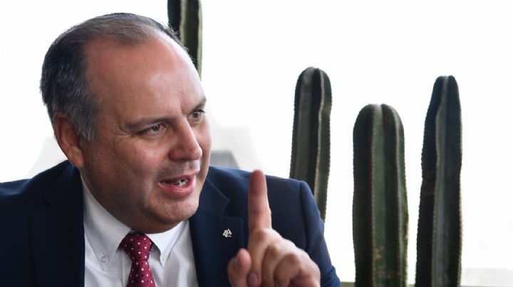 De Hoyos revira a AMLO por crítica a Va por México: “resistiremos y echaremos a Morena”