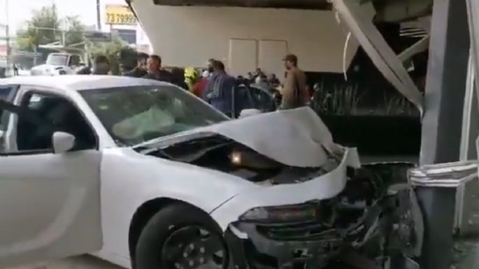 Persecución a un BMW provoca balacera y choque de policías en Circuito Interior