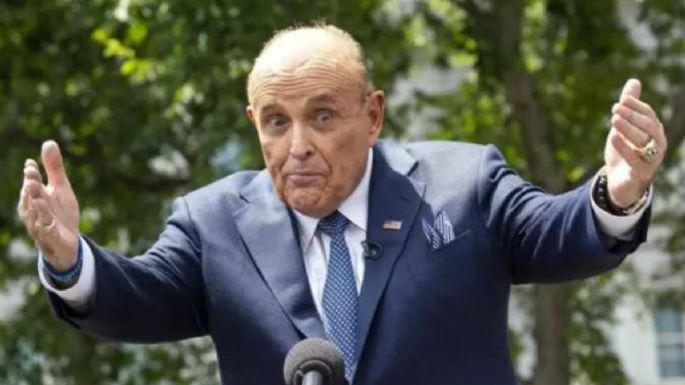 Suspenden a Giuliani para ejercer la abogacía en NY por su falsa narrativa sobre el fraude electoral