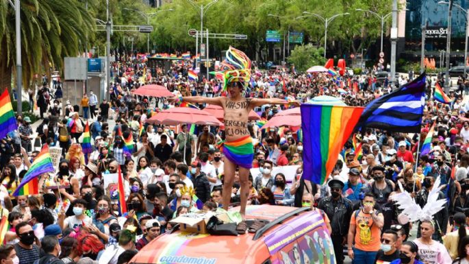 Reportan 30 mil personas en la Marcha del Orgullo LGBTTTIQ+