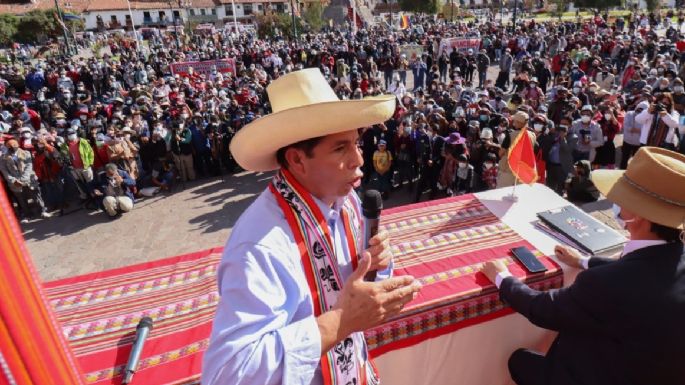 Pedro Castillo logra 48% de aprobación frente al 30% de Keiko Fujimori