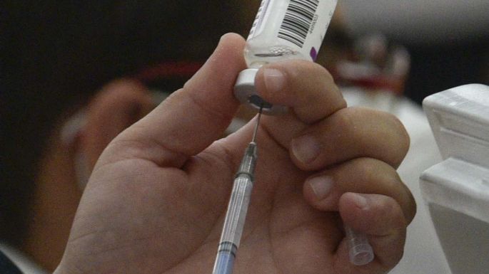 La Cofepris libera casis dos millones de vacunas de AstraZeneca envasadas en el Edomex