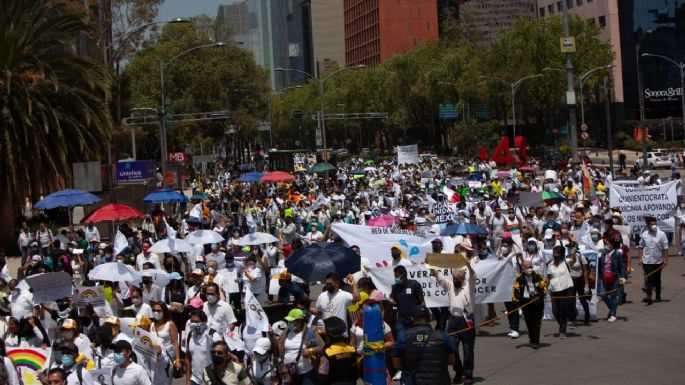 Marchan contra el desabasto de medicamentos oncológicos y antirretrovirales