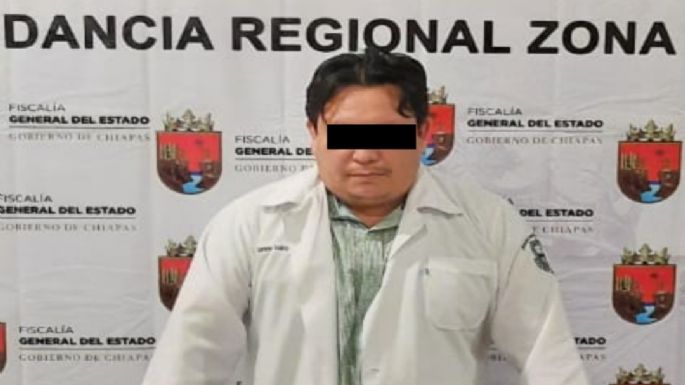 Fiscalía de Chiapas detiene a falso médico, aplicaba suero por vacunas covid-19