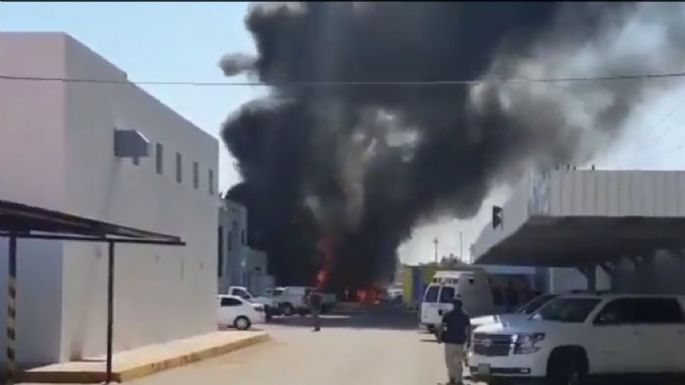 Explota y se incendia delegación de la FGR en Culiacán