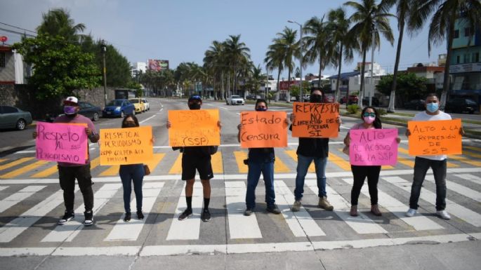 Periodistas protestan por agresión policiaca en el sur de Veracruz