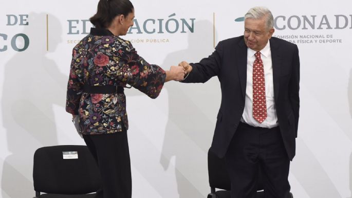 AMLO anuncia premios para la delegación olímpica y Ana Guevara  promete: "nos va a ir muy bien"