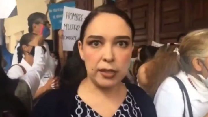 Aparece #LadyMatriz en protesta contra matrimonios igualitarios en Durango