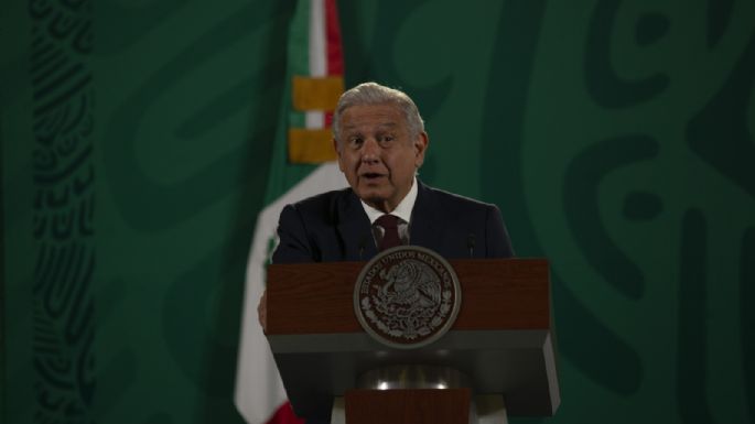 AMLO llama a gobernadores electos no ser "tapaderas" de mandatarios salientes