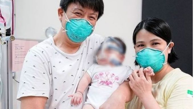 Dan de alta a la bebé prematura que nació en Singapur con un peso de 212 gramos