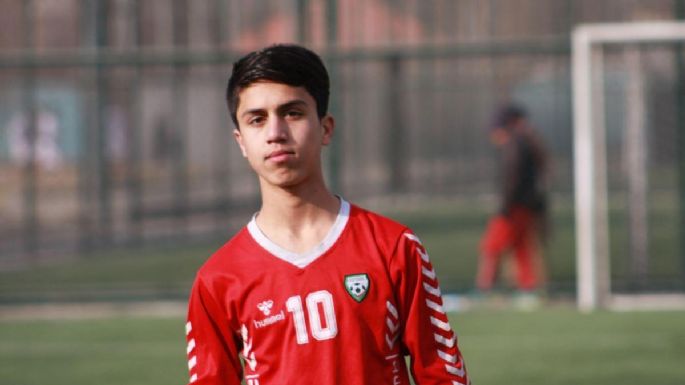 El futbolista Zaki Anwari murió al intentar huir de Afganistán en el avión estadunidense