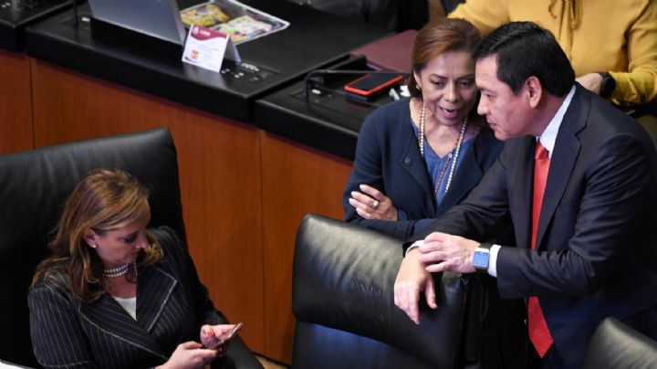 AMLO acusa a Osorio Chong y Vázquez Mota de frenar la ley reglamentaria de la revocación de mandato
