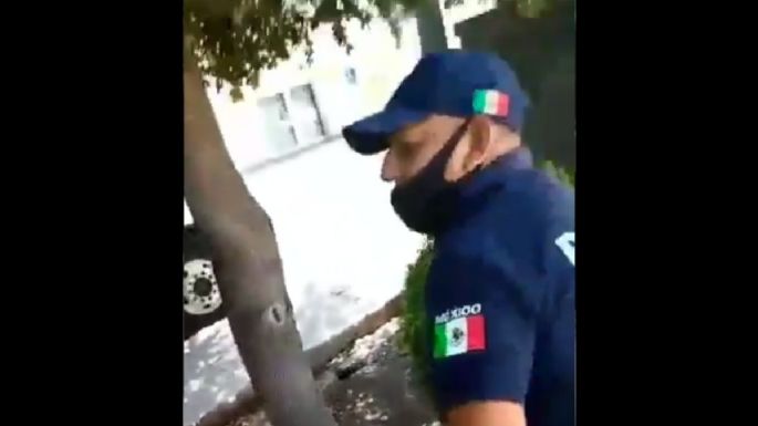 Policía de Torreón intenta detener a pareja gay por beso en la mejilla