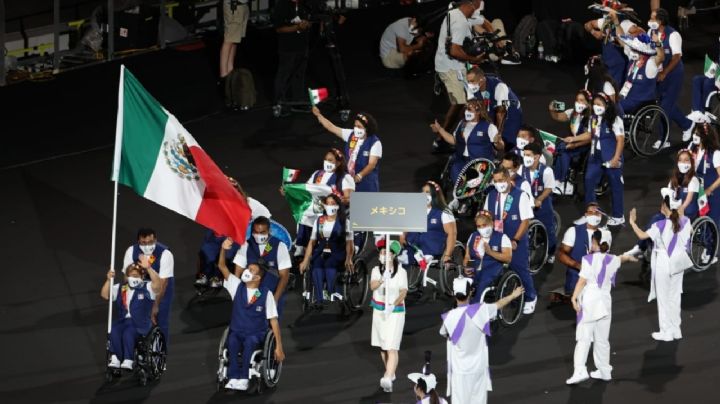 México desfiló en los paralímpicos de Tokio; 60 deportistas buscarán una presea