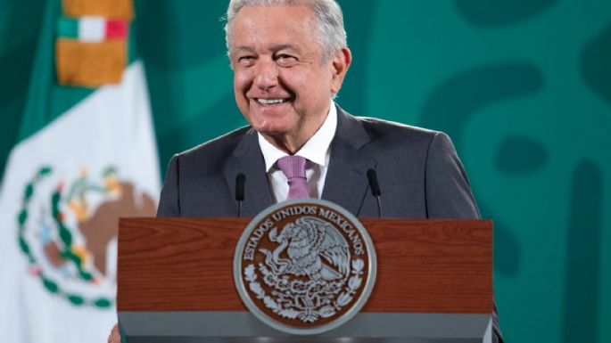 Práctica corrupta y generalizada el reparto de notarías: AMLO