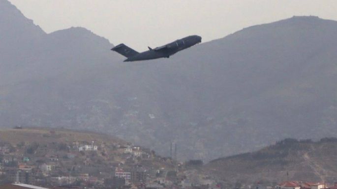 Los talibán reclaman la reanudación de vuelos internacionales hacia y desde Afganistán