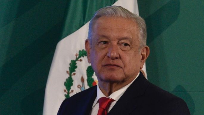 "Está garantizado el derecho a disentir", dice AMLO a adversarios