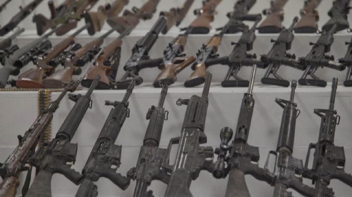 México inicia batalla legal contra empresas fabricantes de armas en EU por el trasiego ilegal
