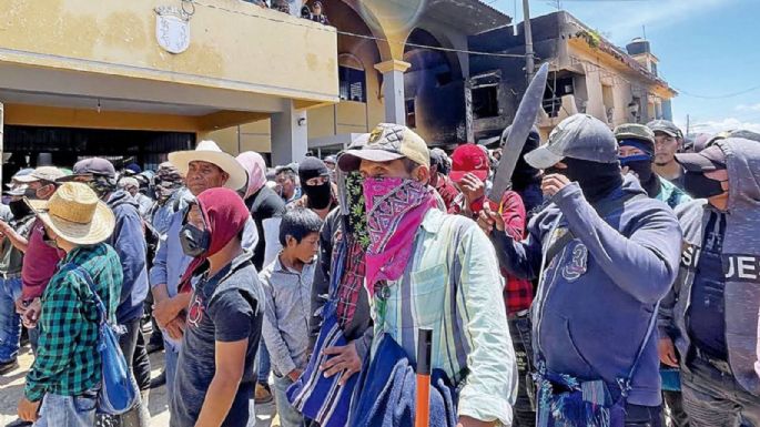 Autodefensas en Pantelhó retoman posiciones ante posible regreso del alcalde electo
