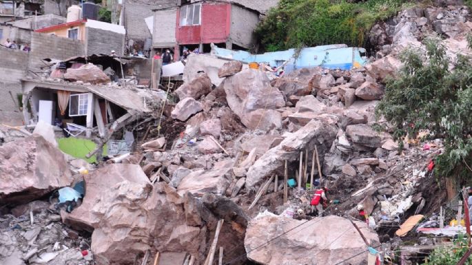 Alertan por el riesgo de nuevos deslizamientos en el cerro del Chiquihuite