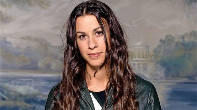 Alanis Morissette confiesa que sufrió violación múltiple a los 15 años