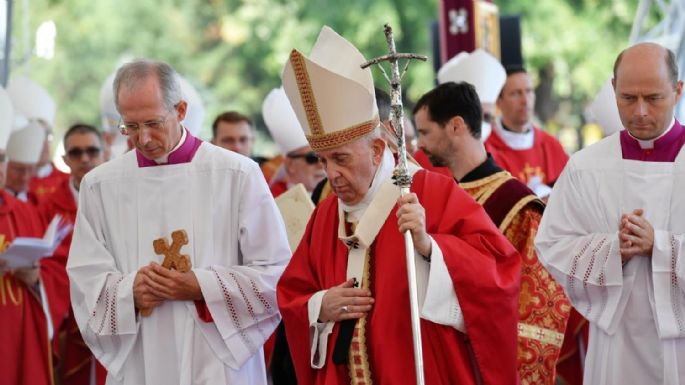 El Papa critica a aquellos que usan la cruz para fines políticos