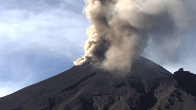 Cae ceniza del Popocatépetl en Tláhuac, Iztapalapa y Xochimilco