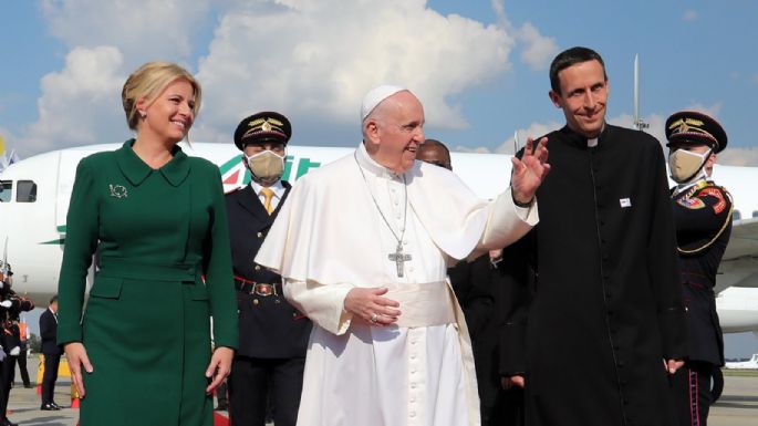 El Papa se despide de Eslovaquia, pide a los fieles una fe que les convierta en solidarios