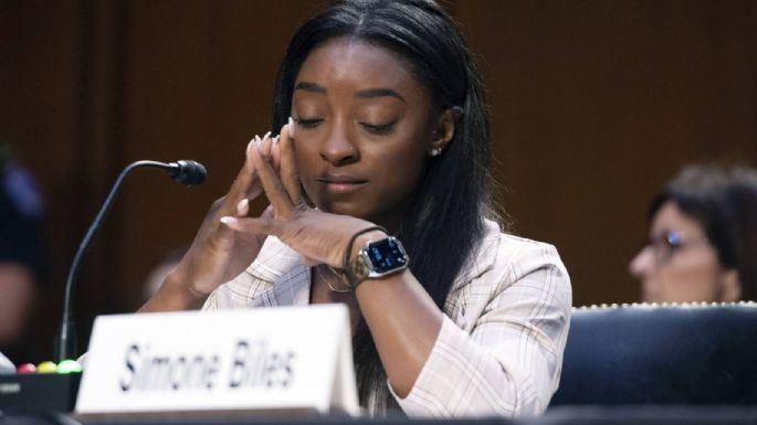 Simone Biles culpa de abuso sexual a Larry Nassar "y a todo el sistema que lo permitió"