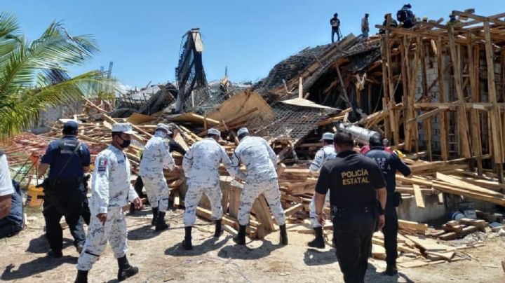 Mueren dos albañiles en derrumbe de obra en Ciudad del Carmen, Campeche