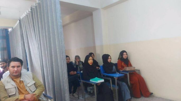 Unesco denuncia violación de derechos de las mujeres por su exclusión educativa en Afganistán