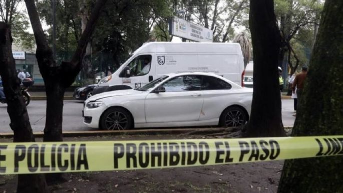 Asesinan a médico neurocirujano a bordo de su BMW en Coyoacán