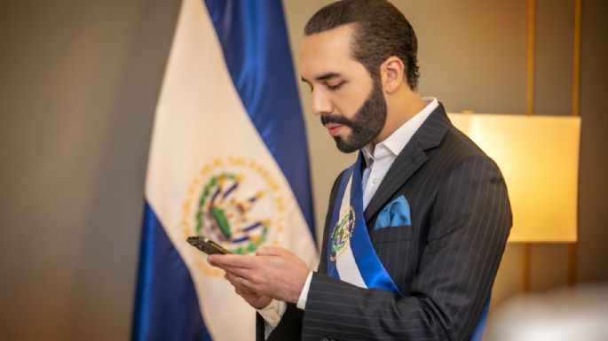 Bukele presume en biografía de Twitter ser el "dictador de El Salvador"