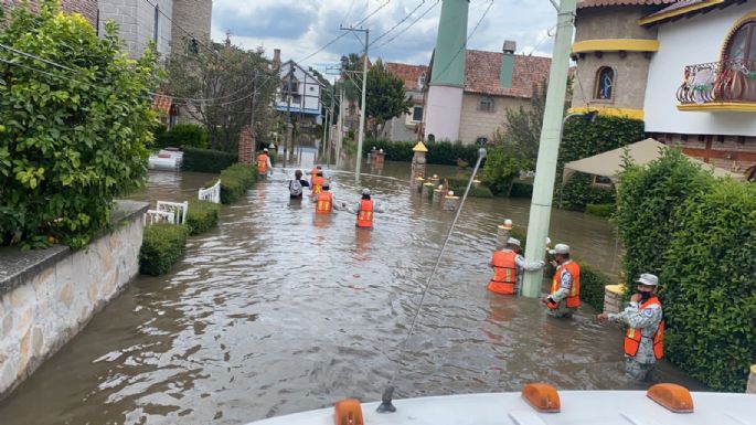 Se inunda Tequisquiapan por desbordamiento de la presa Centenario; activan Plan DN-III