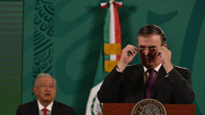 Ebrard alerta de "engaño monumental" a haitianos para que migren a EU