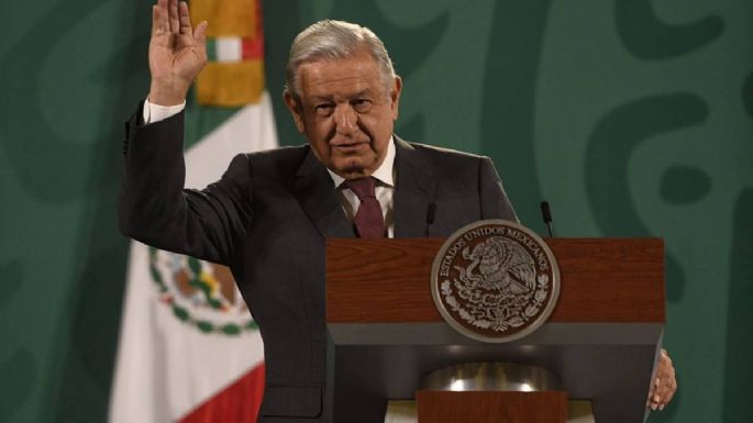 AMLO propone ley para que no se condicione la publicidad oficial "a hablar bien del gobierno"