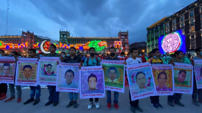 "A siete años nuestra herida sigue sangrando": Padres de los normalistas de Ayotzinapa