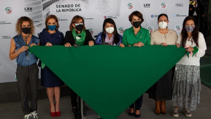 Senadoras anuncian reforma para garantizar derecho a decidir sobre embarazo